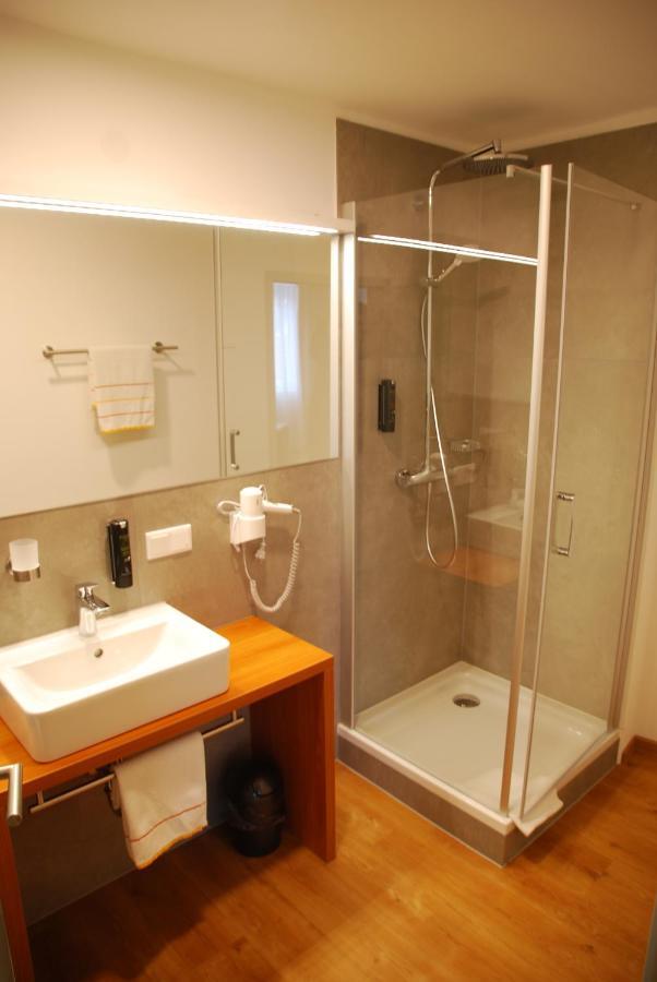 Walldorf Suites Boutique Hotel Kültér fotó