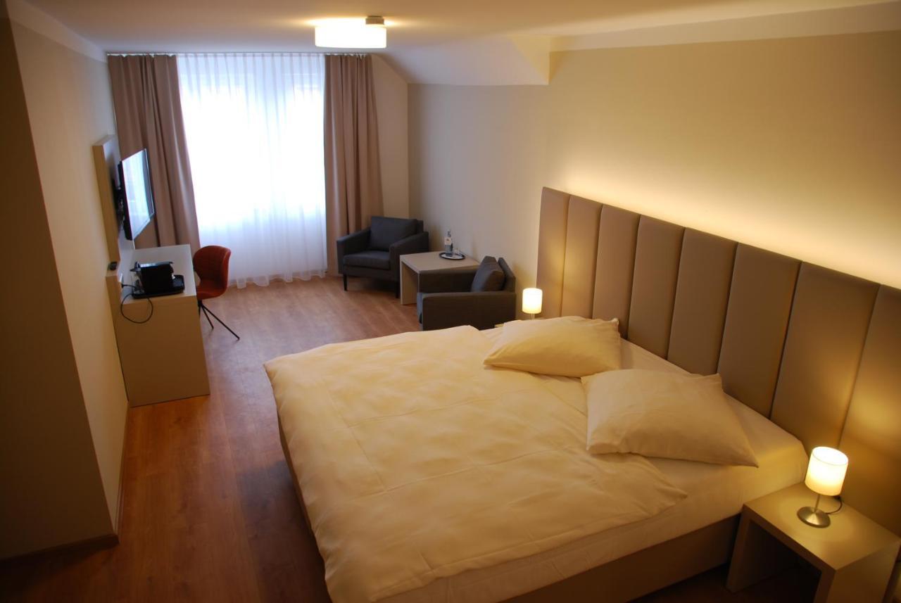 Walldorf Suites Boutique Hotel Kültér fotó